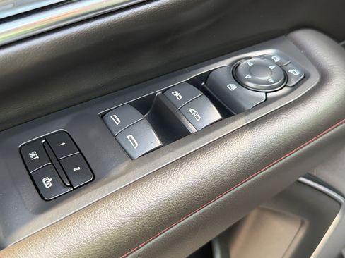 Certified 2024 Chevrolet Suburban RST image 20