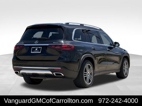 Used 2024 Mercedes-Benz GLS 450 4MATIC image 9