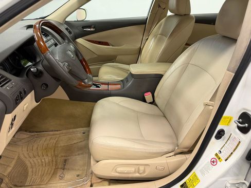 Used 2011 Lexus ES 350 FWD image 4