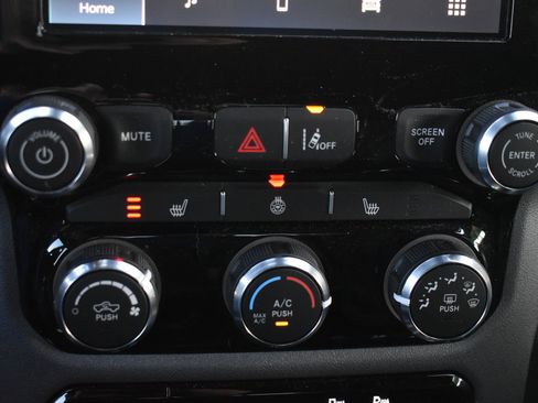 Used 2025 RAM 1500 Big Horn image 27