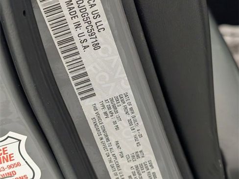 Used 2023 Dodge Durango GT image 40