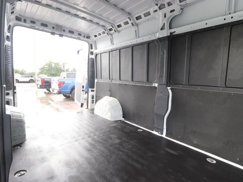 Used 2023 RAM ProMaster 2500 FWD image 15