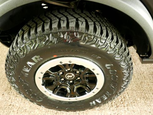 Used 2021 Ford Bronco Badlands image 34