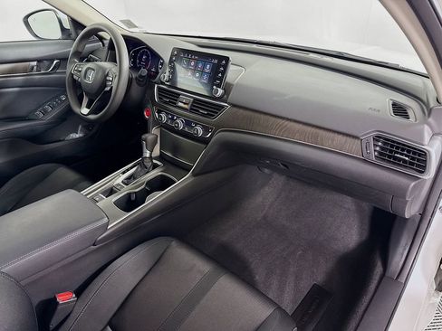Certified 2018 Honda Accord EX image 27