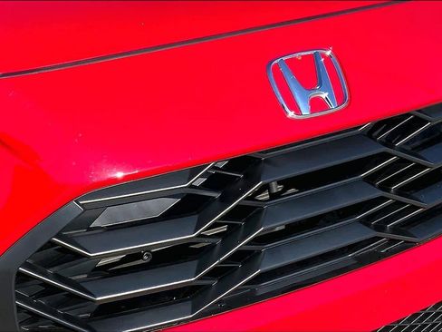 Used 2024 Honda HR-V Sport image 31