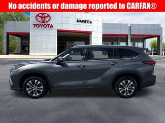 Used 2022 Toyota Highlander XLE AWD/4WD video 2