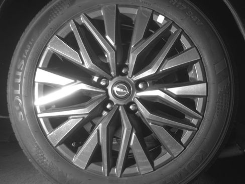 Used 2025 Nissan Altima 2.5 SV FWD image 15