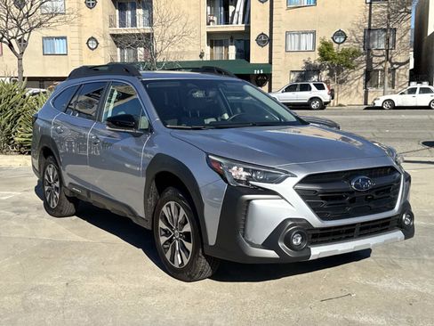 Certified 2025 Subaru Outback Limited image 3