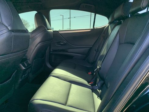 Used 2022 Lexus ES 350 F Sport image 32