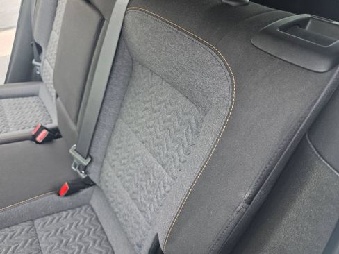 Used 2022 Chevrolet Equinox LT w/ Driver Convenience Package FWD image 24