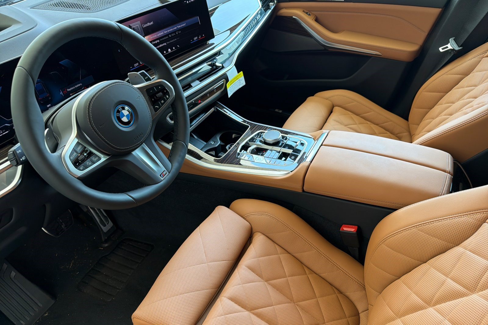 Used 2026 BMW X5 xDrive50e w/ M Sport Package AWD/4WD image 4