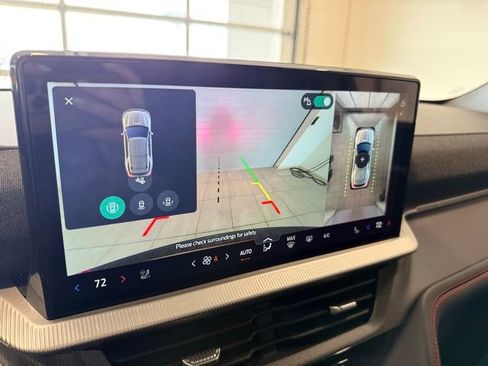 Used 2025 Ford Explorer ST-Line image 38