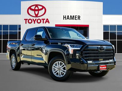 New 2026 Toyota Tundra SR5 w/ SR5 Convenience Package