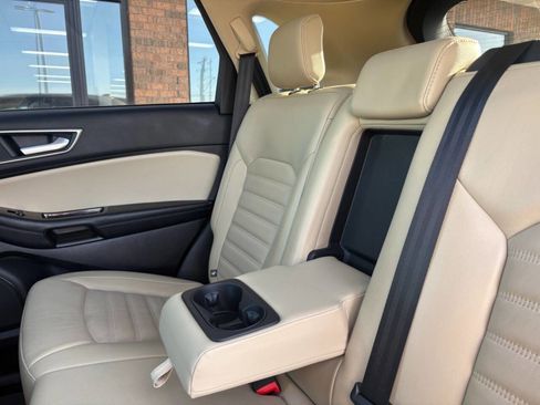 Used 2018 Ford Edge SEL w/ Equipment Group 201A image 26