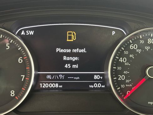 Used 2017 Volkswagen Touareg Wolfsburg Edition image 34