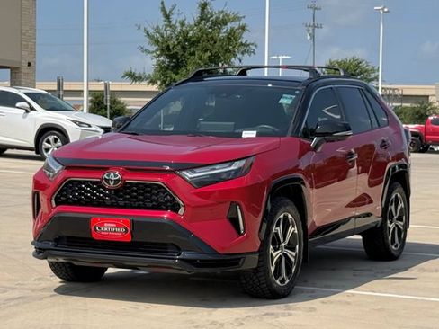 Used 2025 Toyota RAV4 XSE w/ Premium Package AWD/4WD image 8