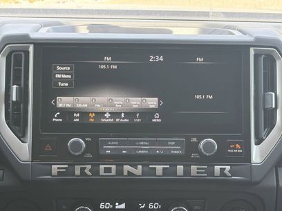 New 2026 Nissan Frontier SV w/ SV Convenience Package