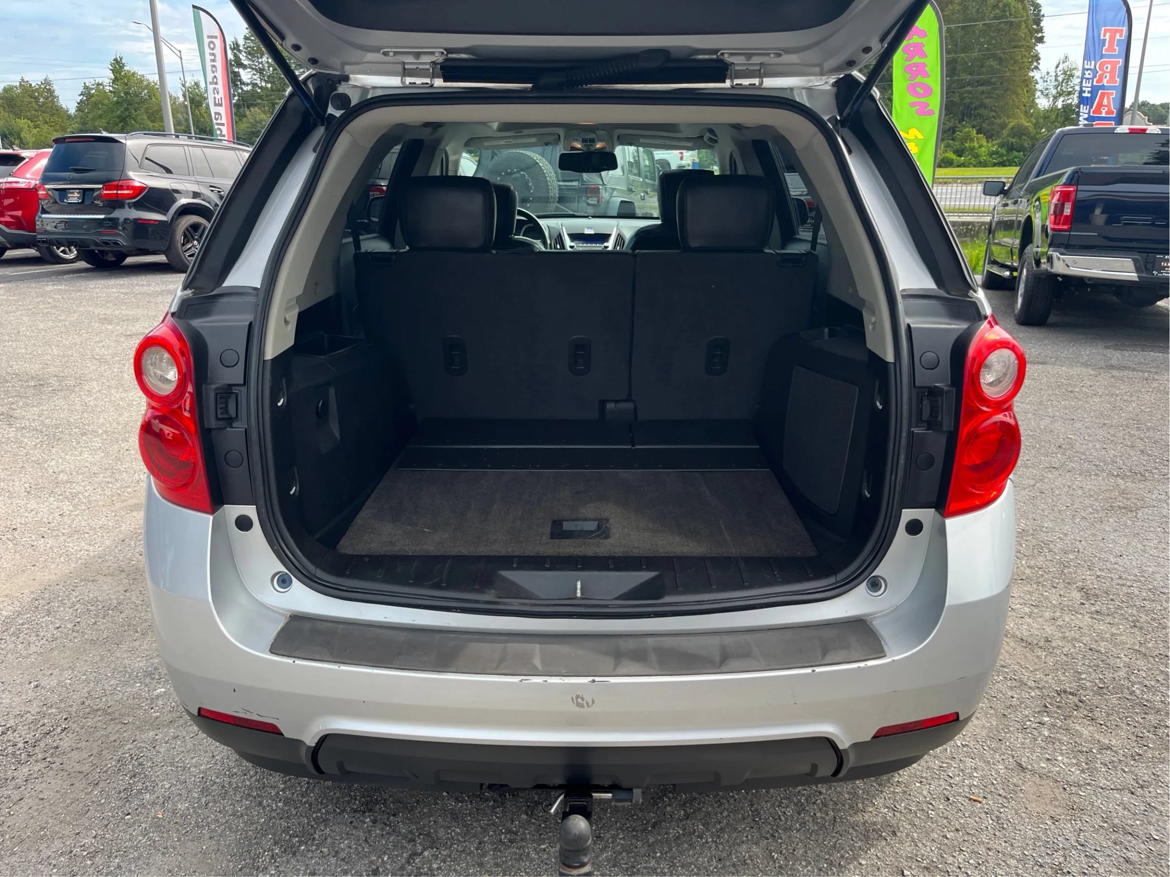 Used 2010 Chevrolet Equinox LT w/ Cargo Management Package FWD image 14