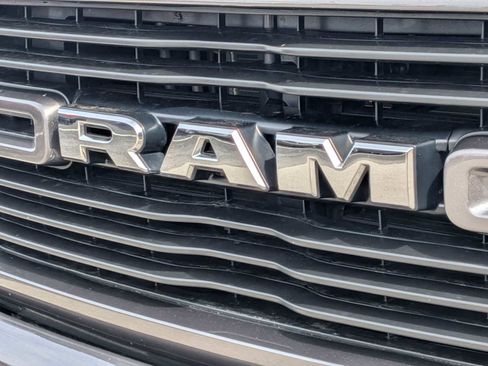 Used 2023 RAM 1500 Laramie AWD/4WD image 9