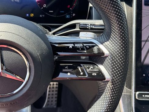 Used 2023 Mercedes-Benz GLC 300 4MATIC image 24