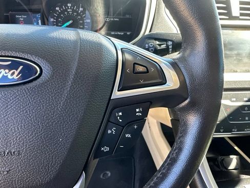 Used 2015 Ford Fusion Energi SE FWD image 19