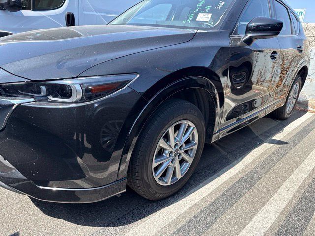 Used 2024 MAZDA CX-5 AWD 2.5 S w/ Preferred Package image 2