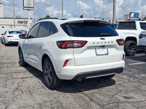 Used 2023 Ford Escape ST-Line w/ Tech Pack #1 FWD image 3