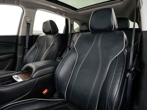 Used 2023 Acura RDX AWD w/ Advance Package image 10