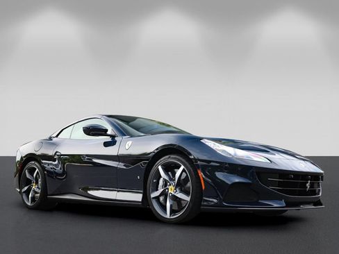 Certified 2022 Ferrari Portofino M RWD image 9
