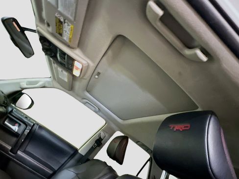 Used 2017 Toyota 4Runner TRD Off-Road Premium image 27