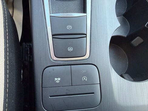 Certified 2022 Ford Escape SEL image 24