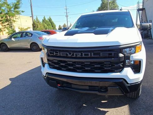 Used 2023 Chevrolet Silverado 1500 Custom Trail Boss image 3