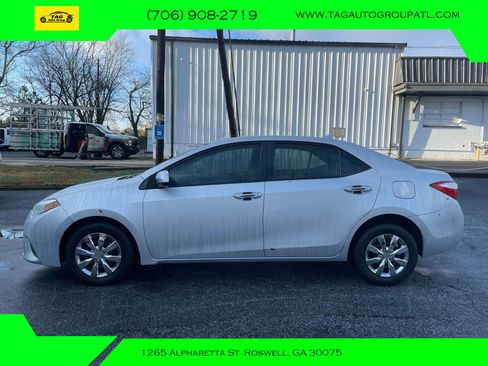 Used 2016 Toyota Corolla L FWD image 4