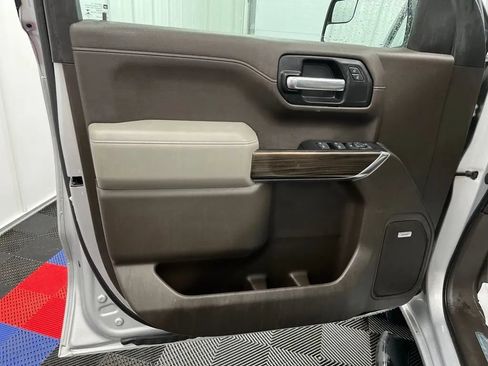 Used 2019 Chevrolet Silverado 1500 RST AWD/4WD image 19