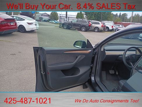 Used 2024 Tesla Model Y Long Range AWD/4WD image 9
