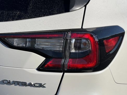 New 2025 Subaru Outback Limited AWD/4WD image 33