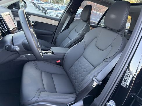 Certified 2025 Volvo XC90 B5 Plus image 16