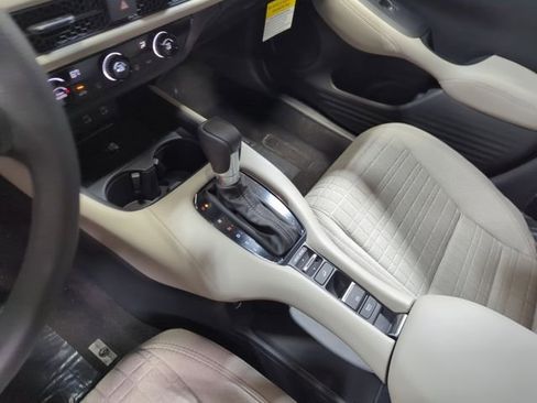 New 2026 Honda HR-V LX image 21