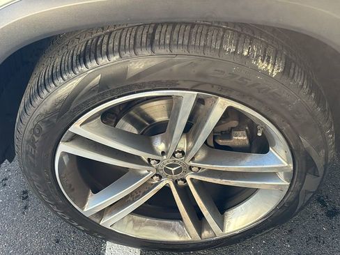 Used 2020 Mercedes-Benz GLE 350 4MATIC image 34