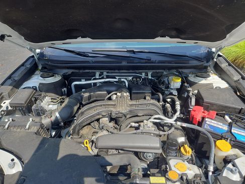 Used 2022 Subaru Outback Touring AWD/4WD image 37