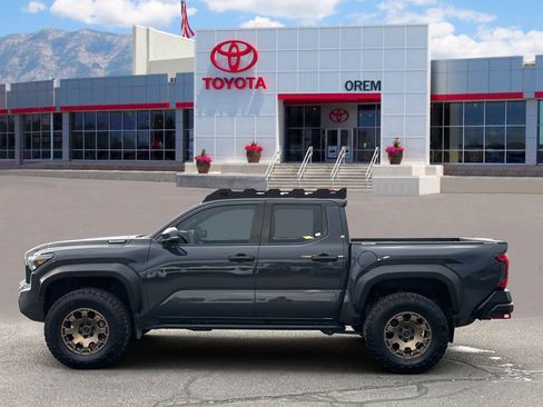 Used 2024 Toyota Tacoma 4x4 Double Cab Hybrid image 3
