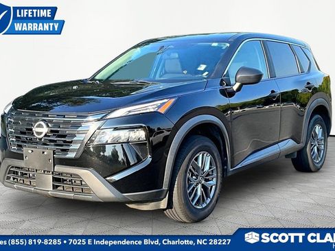 Used 2024 Nissan Rogue S AWD/4WD image 3