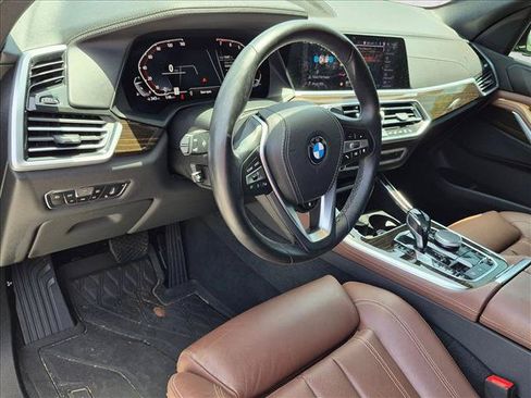 Used 2020 BMW X5 xDrive40i w/ Convenience Package AWD/4WD image 2