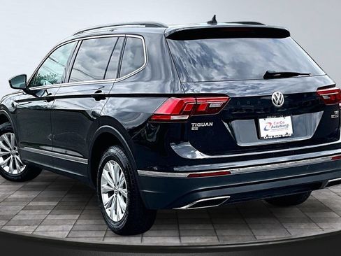 Used 2018 Volkswagen Tiguan SE w/ Panoramic Sunroof Package AWD/4WD image 7