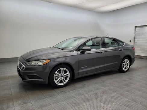 Used 2018 Ford Fusion S FWD image 2