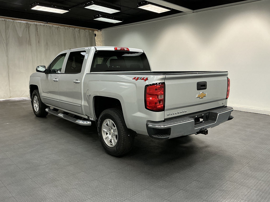 Used 2018 Chevrolet Silverado 1500 LT w/ All Star Edition AWD/4WD image 3
