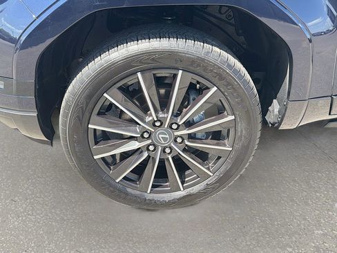 Used 2025 Lexus GX 550 w/ Accessory Package (2T) image 41