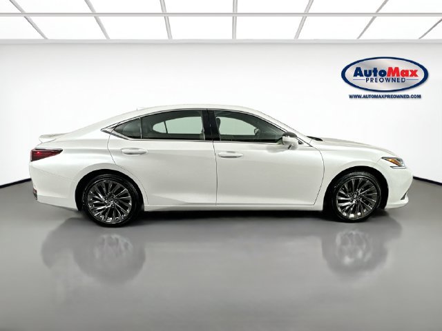 Used 2025 Lexus ES 300h w/ Technology Package FWD image 10