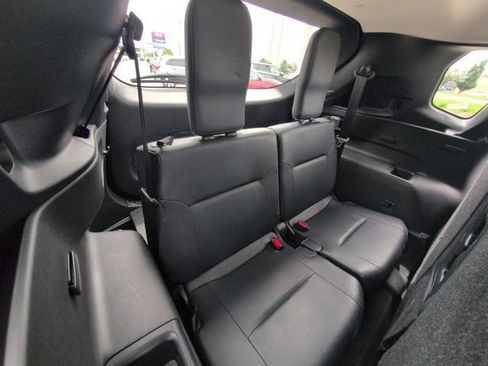 Used 2025 Mitsubishi Outlander SE FWD image 30