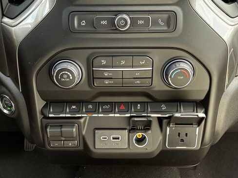 New 2026 Chevrolet Silverado 1500 Custom Trail Boss AWD/4WD image 17